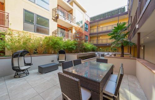 King Bed-Walk Downtown-Free Garage Parking-Laundry - Foto 14