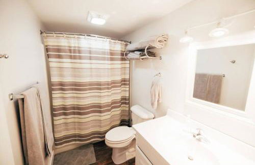 Lakefront Stunning Home, only 30 min to Sugarloaf! - Foto 12