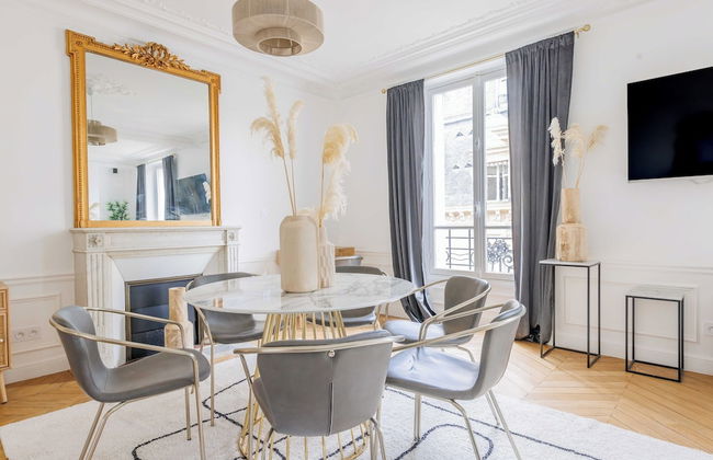 Chic and Welcoming Apartment - Foto 25