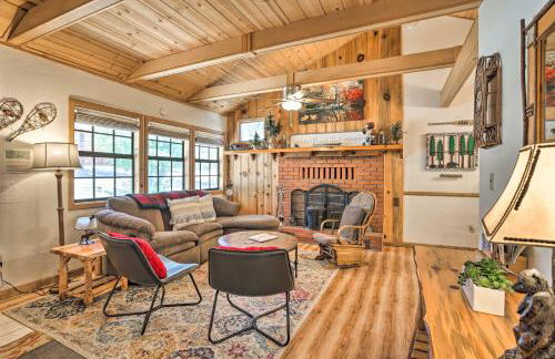 Hot Tub and Deck Big Bear Gem Near Resorts! - Foto 17