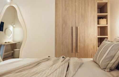 Salty Angel Sea Front Villa - Photo 20