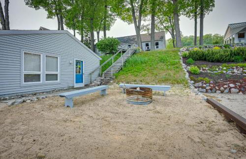 Vibrant Waterfront Vacation Rental on Lake Huron! - Foto 33