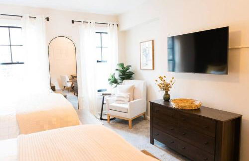 Cozy Cottage Downtown - Walk to OTR & Stadiums - Foto 21