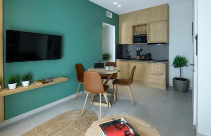 Evelio Living - Photo 34