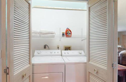 The 19th Hole Lakeside - Photo 38