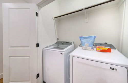 3BD Central Stay | BBQ, Games & Backyard Fun - Foto 52