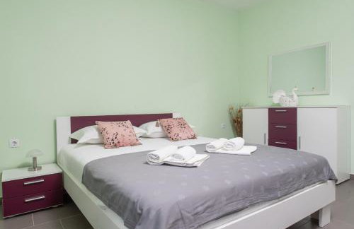 Villa Barbara-Kastela with heated pool - Foto 33