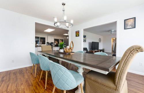 Epic Indoor Pool w/slide & hot tub close to beach - Foto 43