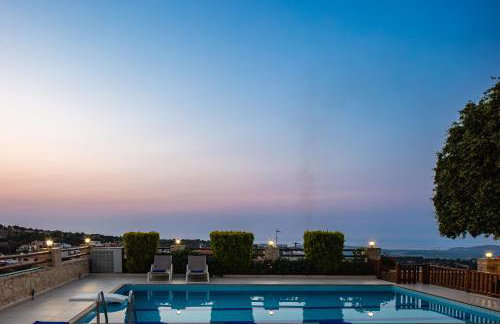 Villa Eleftherna - Majestic Evergreen Retreat with Scenic Views - Foto 12