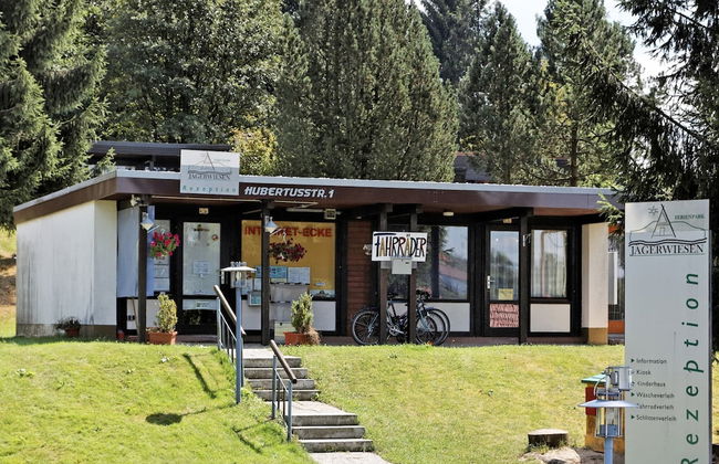 Wooden Chalet With Terrace Near a Swimming Lake - Foto 8