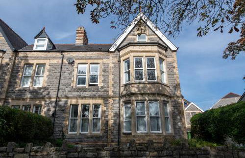 13 Victoria Road Apartment - Photo 15