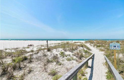 St. Pete Beach Executive Waterfront Retreat - Foto 26