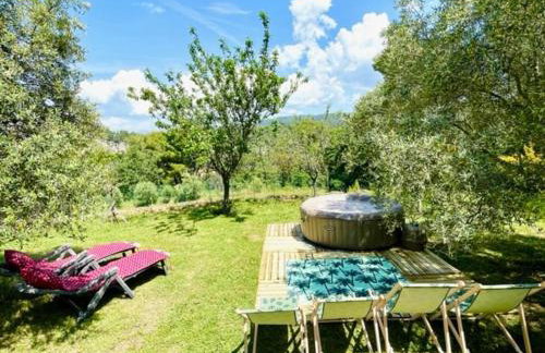 Small Provencal Castle with Swimming Pool, Tennis, Gym & Calm - Foto 64