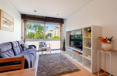 Modern Flat with Workspace in Foz by HostWise - Foto 1