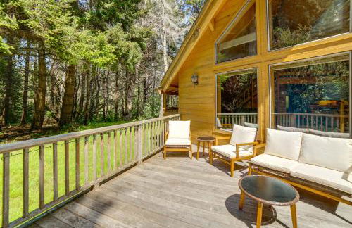 Hot Tub, 1 Mi to Beach 12-Acre Fort Bragg Cabin! - Foto 22