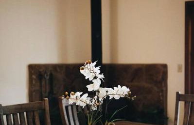 Kathys Cabin, King Bed, Hot Tub, Near-NAU & Downtown attractions, Perfect Year-Round Mountain Getaway - Photo 14