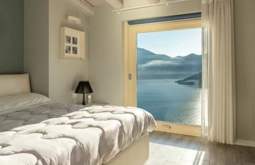 EnjoyIseoLake - Delfi - amazing design apartment with Lake view - Photo 1