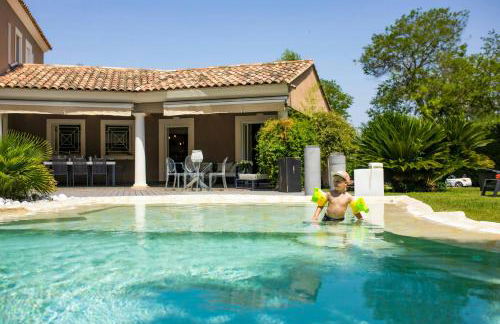 Villa Provençale Avec Vue Sur La Forêt Et Piscine - Foto 27