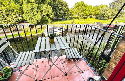 Amazing Location - City of London- 2 Bedroom Stunning Canal View House With Private Garden,Parking & Balcony - Foto 24