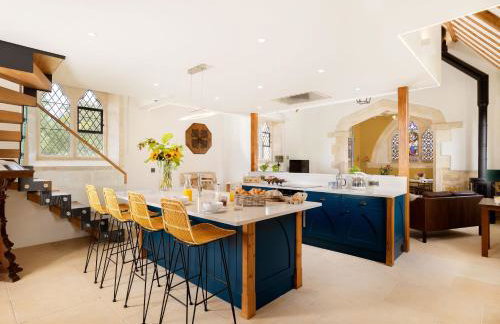 The Old Mission Church - Photo 6