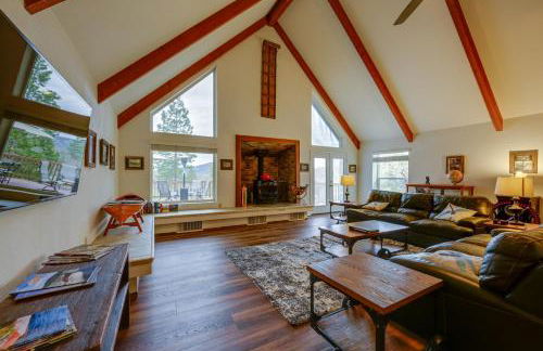 7 Mi to Bass Lake! Spacious Mudge Ranch Retreat - Foto 1