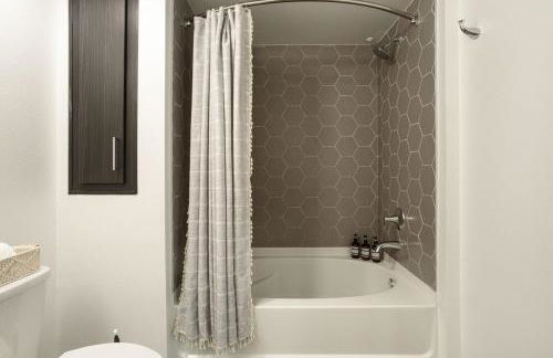 Luxury 1BDR centrally located in Hollywood - Foto 18