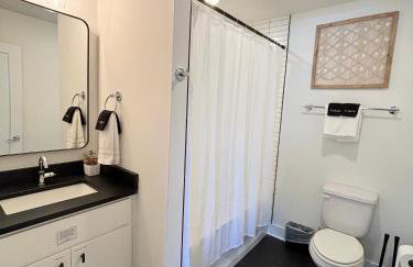 3BR Game Room Sleeps 10 Near Opry & Broadway - Foto 32