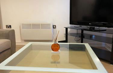 2 bedroom apartment near Wolverhampton train station - Foto 6