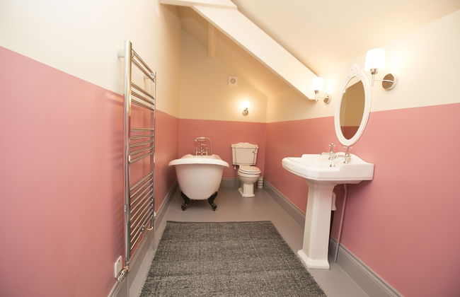 Healey Hall - Photo 30