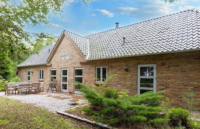 8 Person Holiday Home in Thyholm - Foto 38