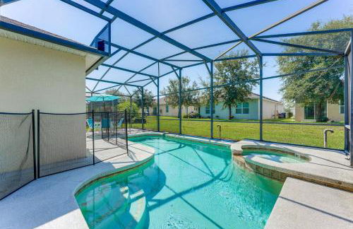 Walk to Tower Lake Family Home in Gated Community - Foto 1