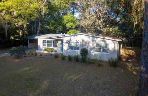 Modern Home Near UF, Stadium - Private Gazebo - Foto 44