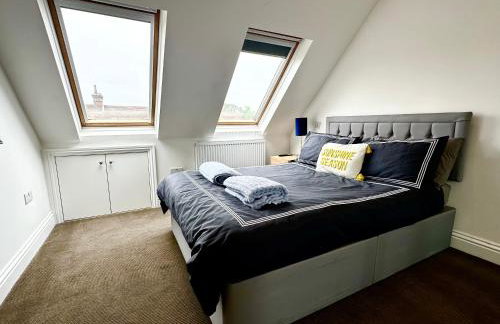 Stunning Modern, Private Apartment,15 Mins To Central London - Photo 9