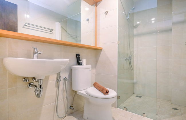 Luxury 1BR Apartment with Golf View at Mustika Golf Residence - Photo 13