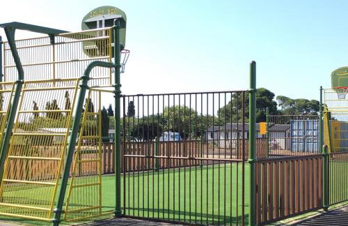 Chalet en bois 3 chambres dans domaine sécurisé avec piscine chauffée - FR-1-783-13 - Foto 9