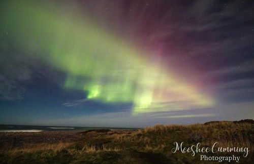 Cosy Cottage Close to East Beach, Shops, Restaurants and RAF base - Foto 13