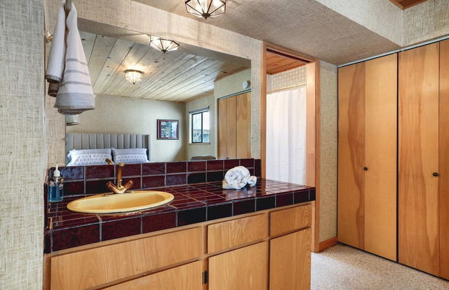 Tahoe Forest Chalet 3BR House w/ Mountain Views - Foto 28