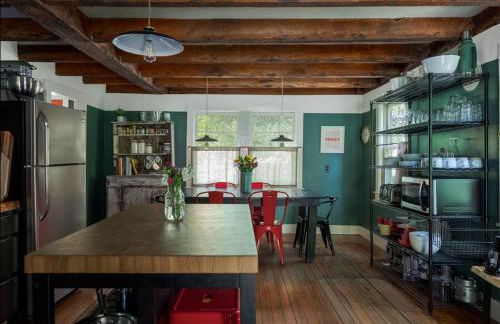 Private Creek and Large Yard at the Coziest Cabin in the Catskills - Foto 4