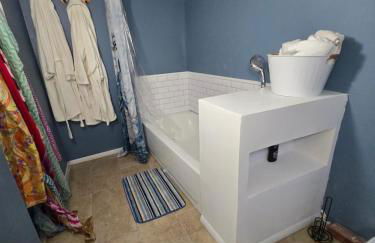 Midtown Guest House - Photo 24