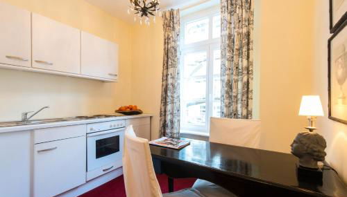 DIRAZI Guesthouse & Apartments GmbH - Photo 4