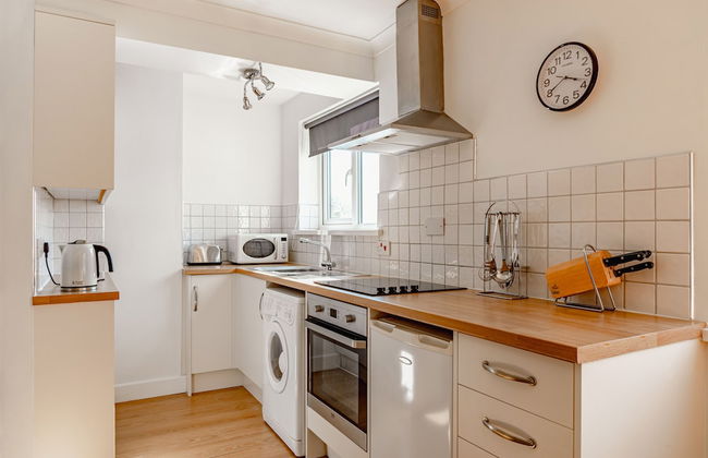 Luxury 2 Bed Room Lake View Apt Bowness Parking - Foto 9