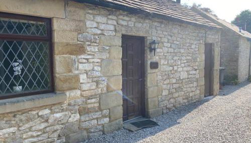 Peveril Cottage - Photo 2