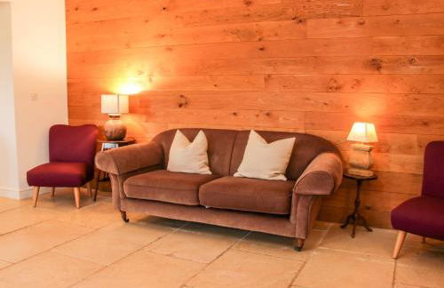 Treehouse Barn at Pitchford Estate - Foto 9