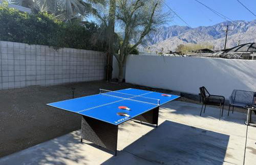 Palm Springs Home with a Resort Style Backyard -Joy pool hot tub views - Foto 41