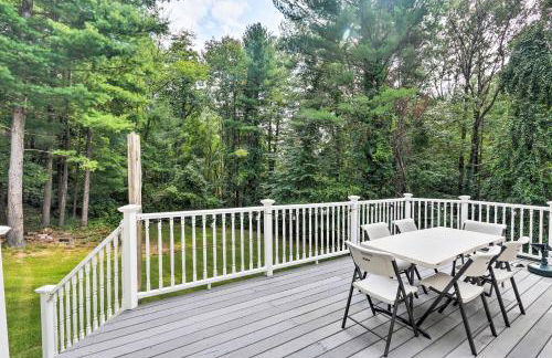 Granby Home with Deck Less Than half Mi to Aldrich Lake! - Foto 36