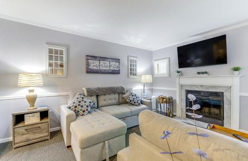 Golf Course Views and Pool Access! Norwich Studio - Foto 4