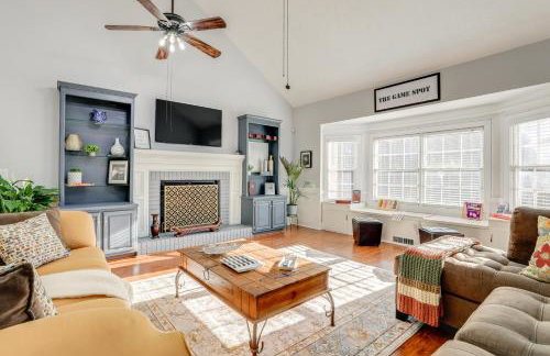 ~ 30 Mi to Atlanta - ‘The Wellness Manor’ w/ Deck! - Foto 1