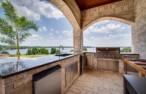 Groveland Home with Pool Luxurious Lakefront Oasis! - Foto 36