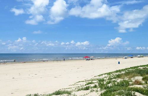 Beach Days and Resort-Style Fun! Galveston Retreat - Foto 38