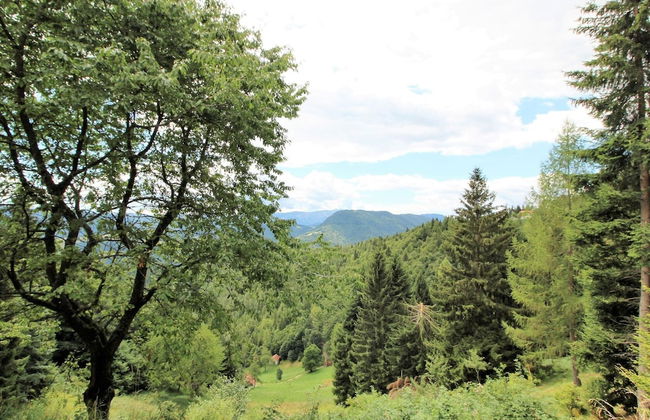 Belvilla by OYO Hilltop Chalet in Lamon With Views - Foto 47